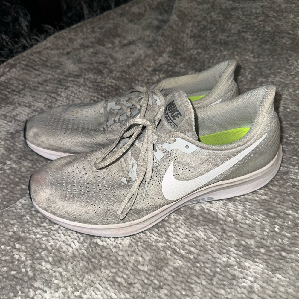 Nike Light Gray Athletic Shoes